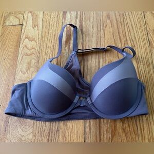NWOT Victoria’s Secret Body by Victoria BBV Front Close Racerback Demi Bra 34B